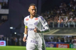 体育APP-外媒：内马尔接受了膝盖手术，希望世界杯前恢复至最佳状态